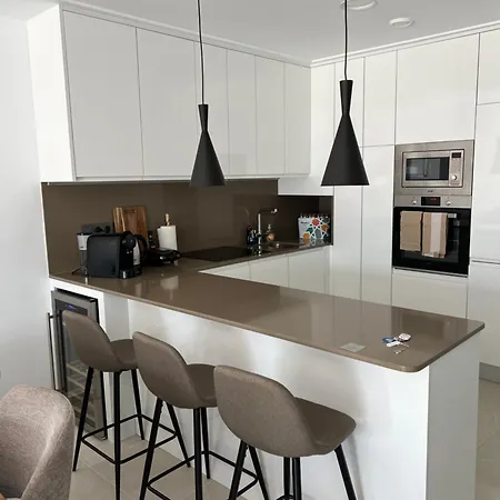Beautiful In With Private Pool And Pet Friendly *